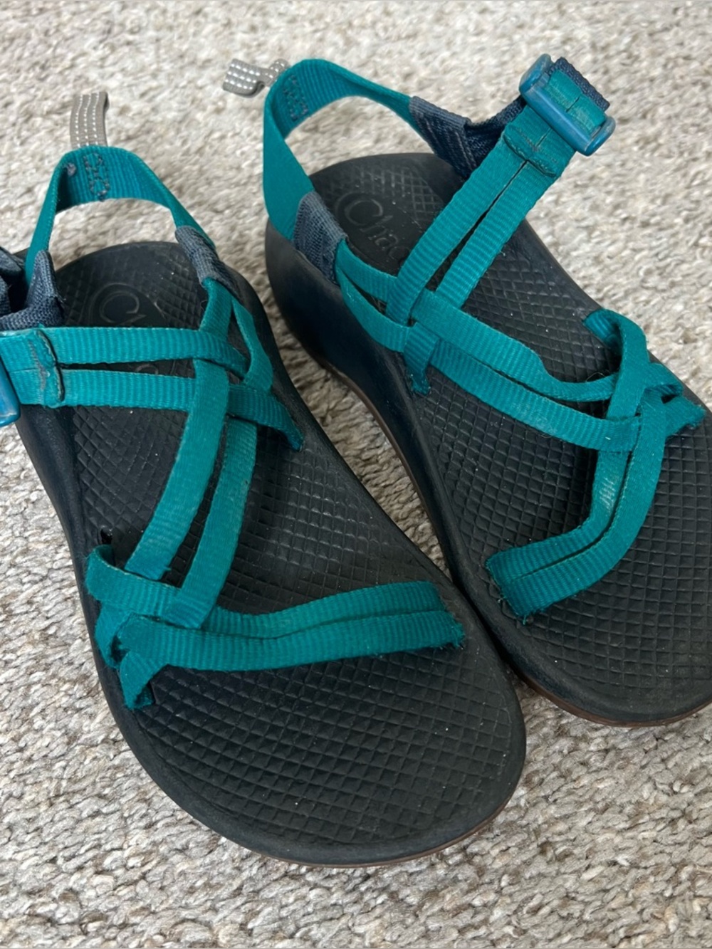 Chaco Kids Teal and Black Sport Sandals Size 1